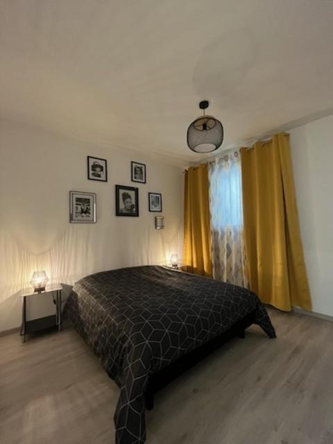 Apartmán Le Mendes Évron Exteriér fotografie